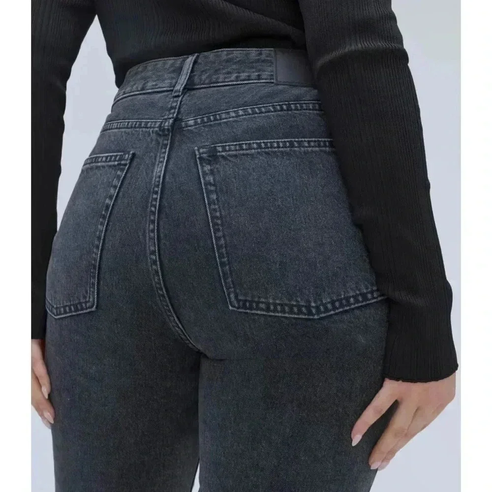 Everlane The Curvy 90’s Cheeky Straight Jean size 28 in washed black NWT - Picture 2 of 9